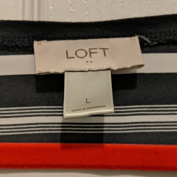 Ann Taylor Loft dark gray white top Sz L - Picture 4 of 5